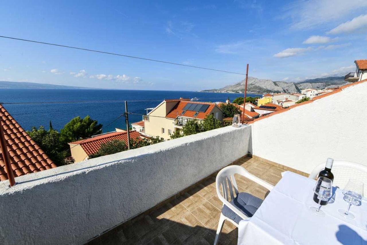 אומיס Perfect Vacation Apartments מראה חיצוני תמונה